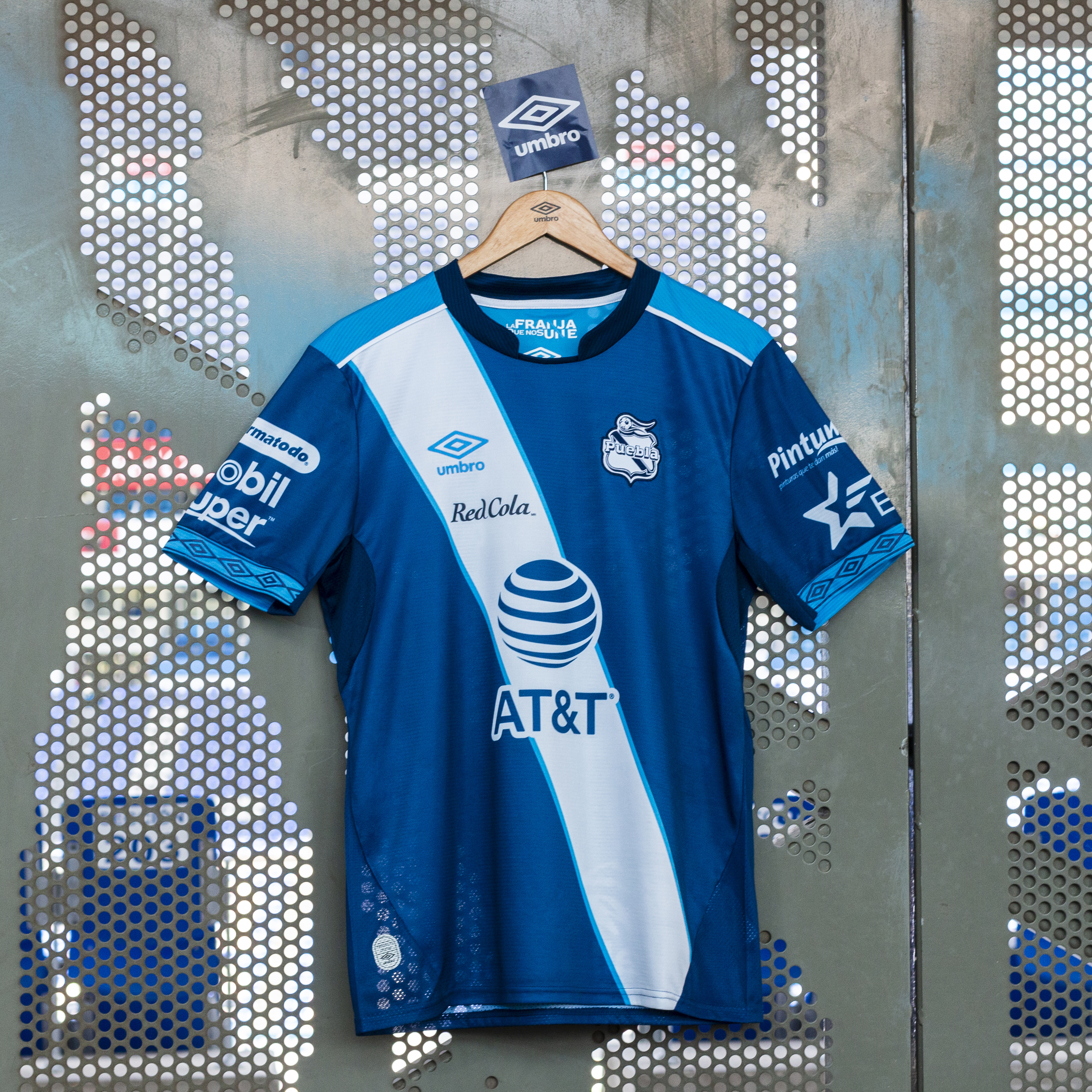 Product Shot PueblaFC Jersey Visita 2019/20